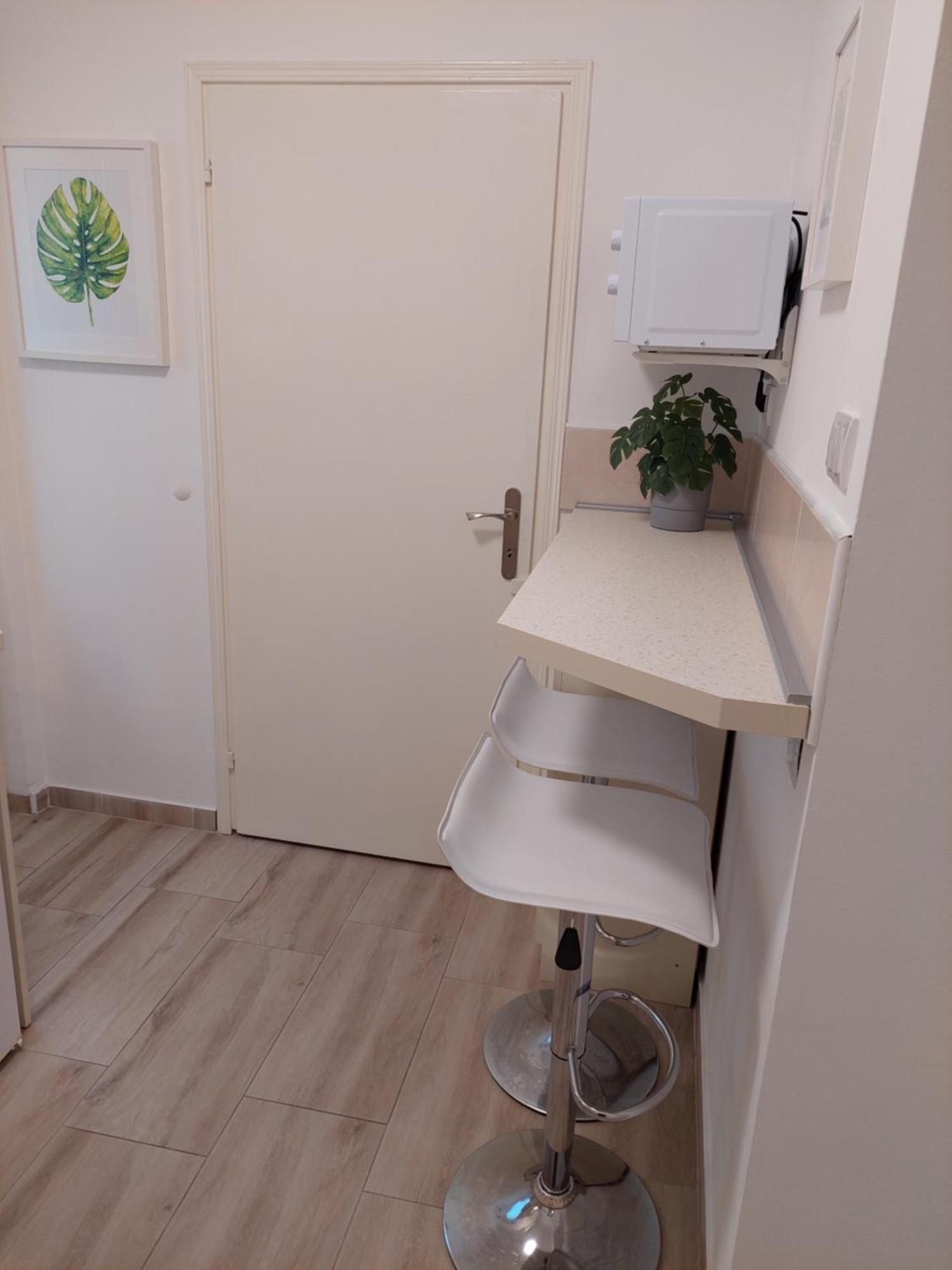 Street Apartment Subotica Luaran gambar